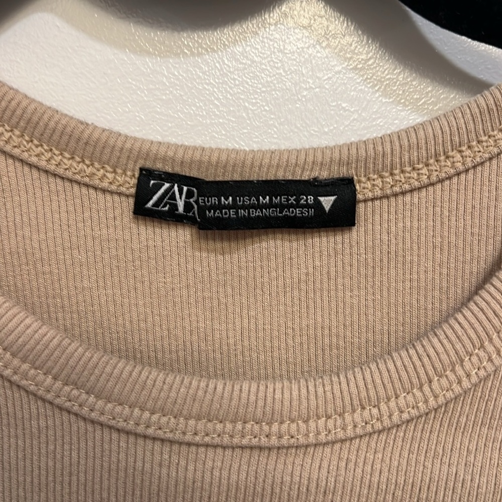 Zara Tank - Picture 2 of 3